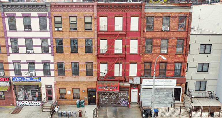 Image of 2204 FULTON ST Property