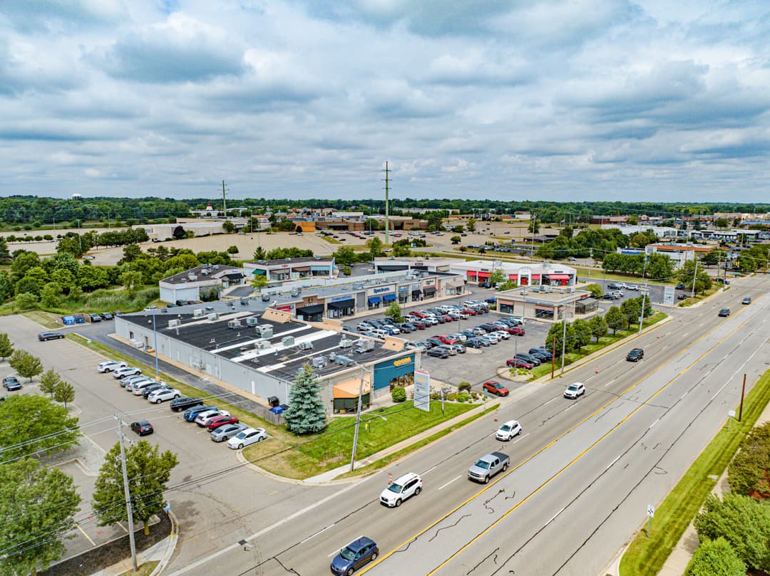 Image of CARILLON CENTRE Property
