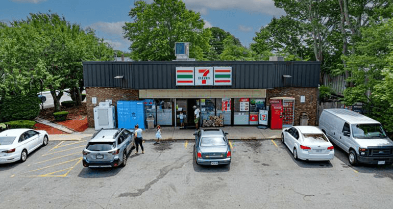 Image of 7-ELEVEN Property