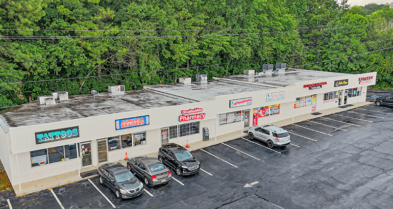 Image of Arrowhead Shopping Center Property