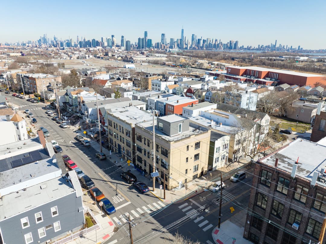 Image of 72 Arlington Ave Property