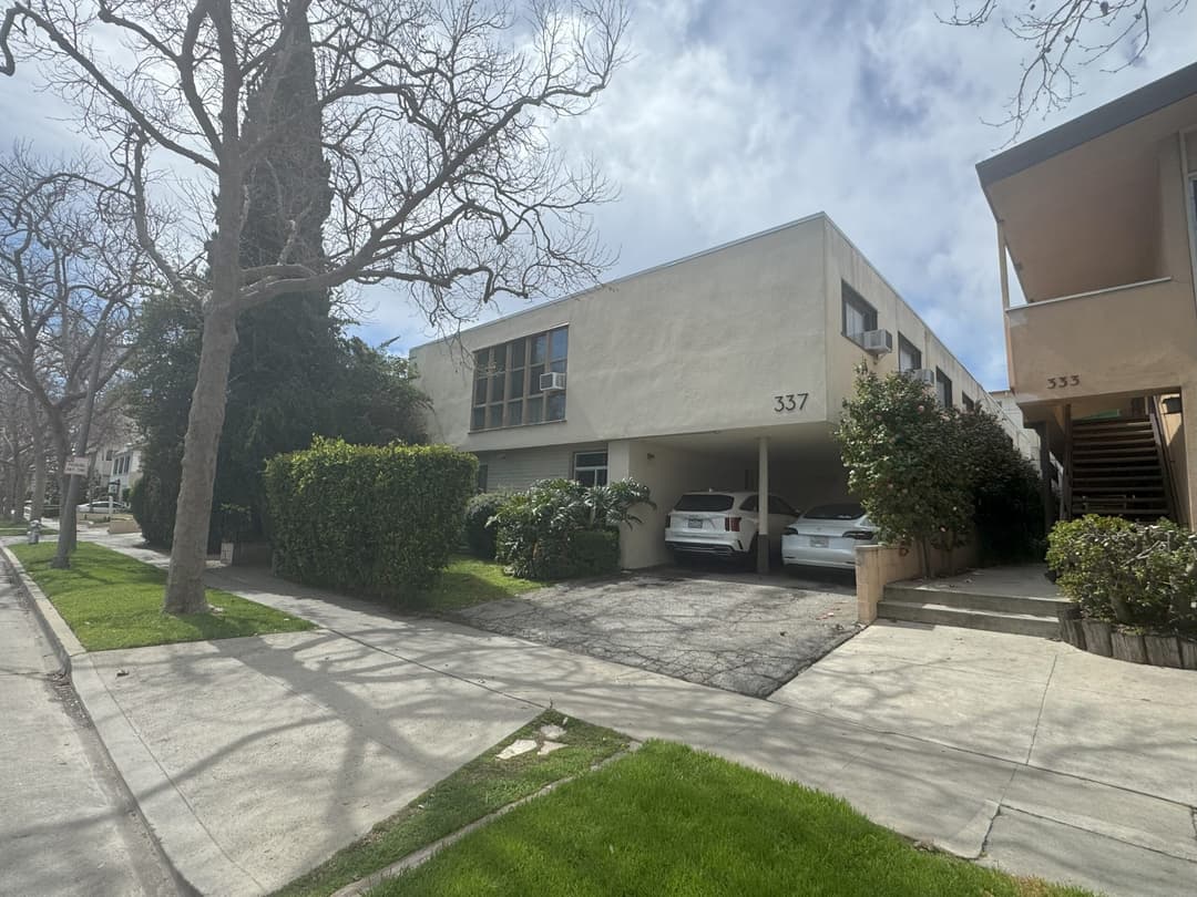 Image of 337 S Rexford Drive Property