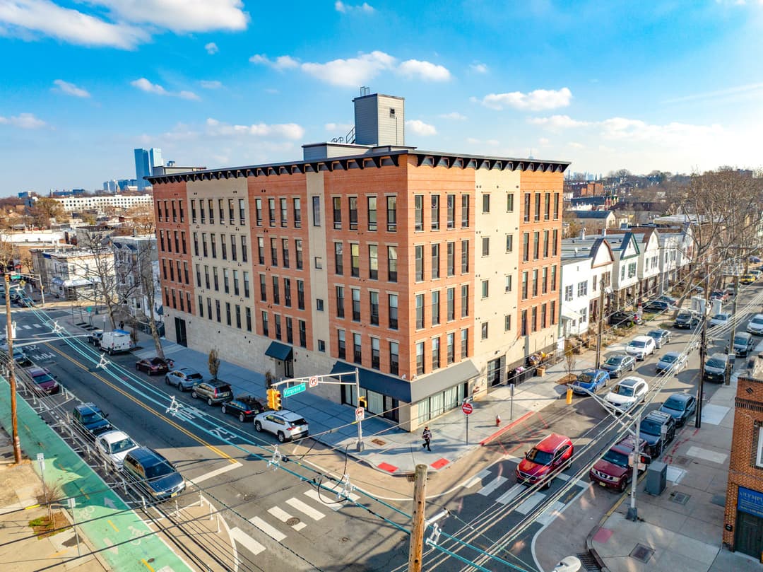 Image of 132 Mallory Ave Property