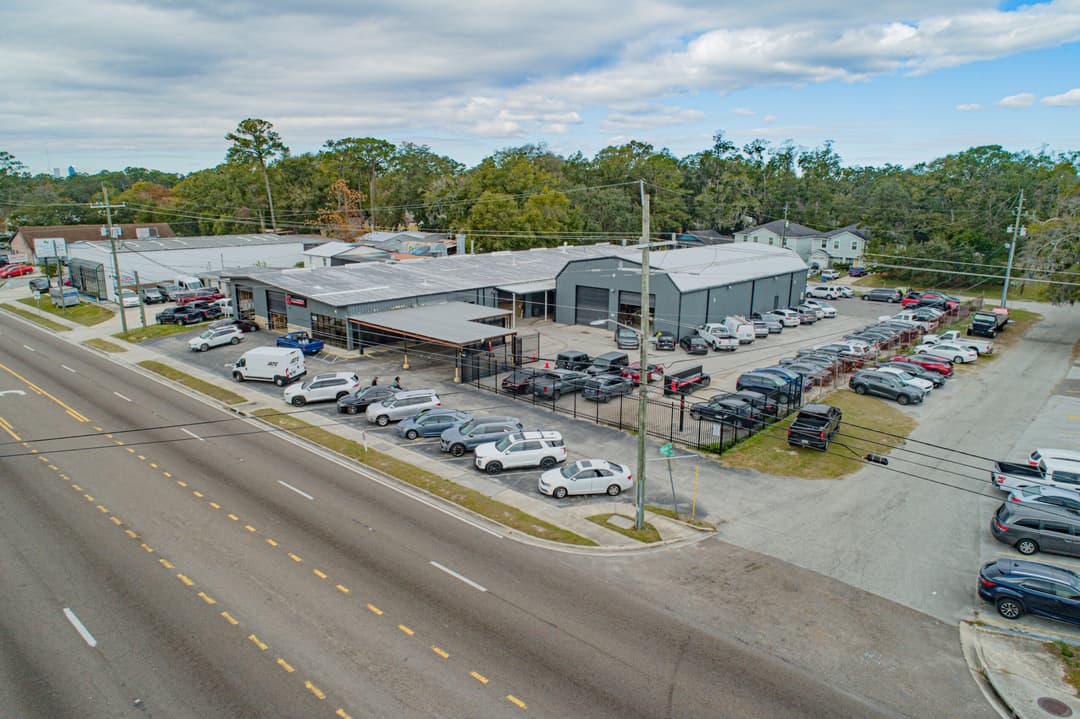 Image of Crash Champions Collision Repair Portfolio Property