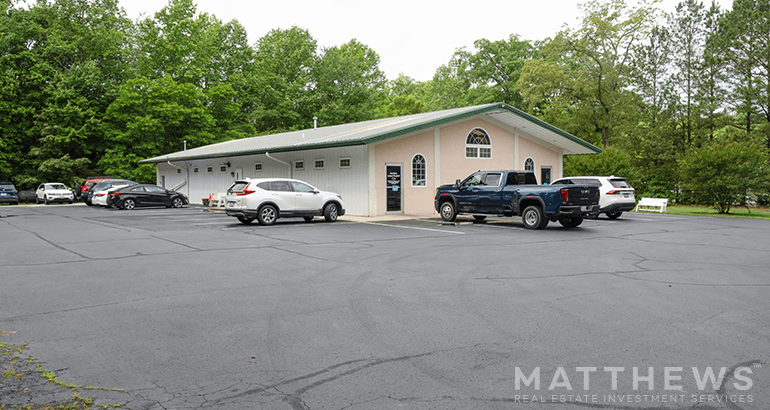 Image of Hartfield Animal Hospital (VetCor) Property