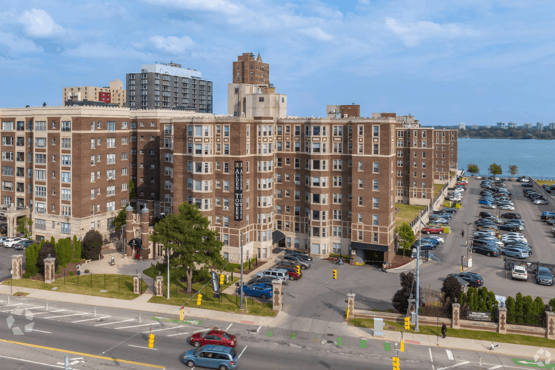 Image of Alden Towers Property