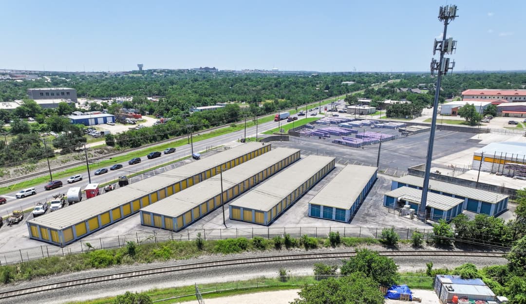 Image of Life Storage Property