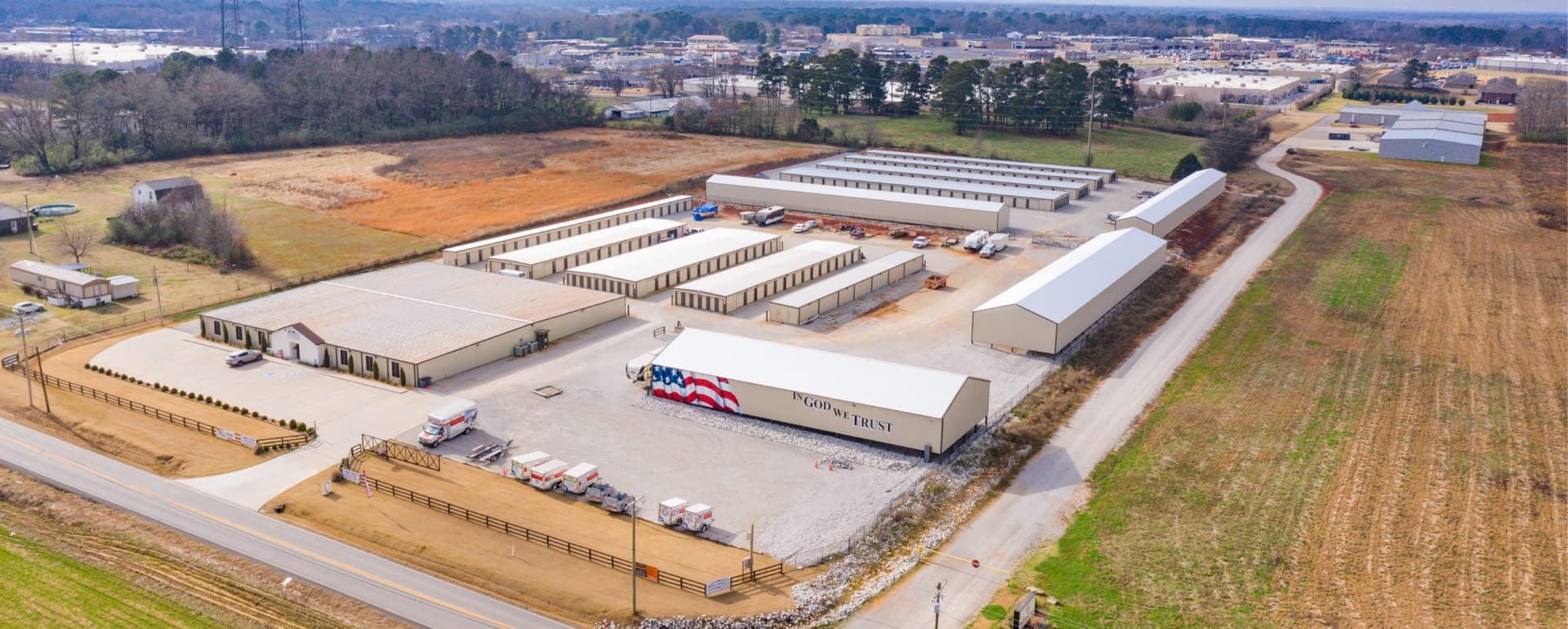 Matthews™ Closes 530-Unit Alabama Self-Storage Facility featured image