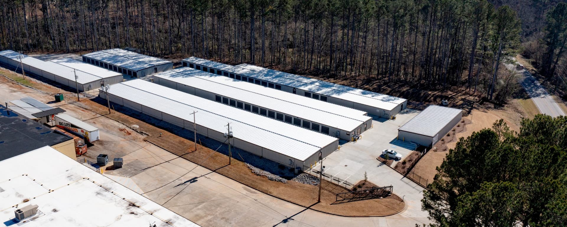 Matthews™ Closes New Construction Atlanta MSA Self-Storage Facility featured image