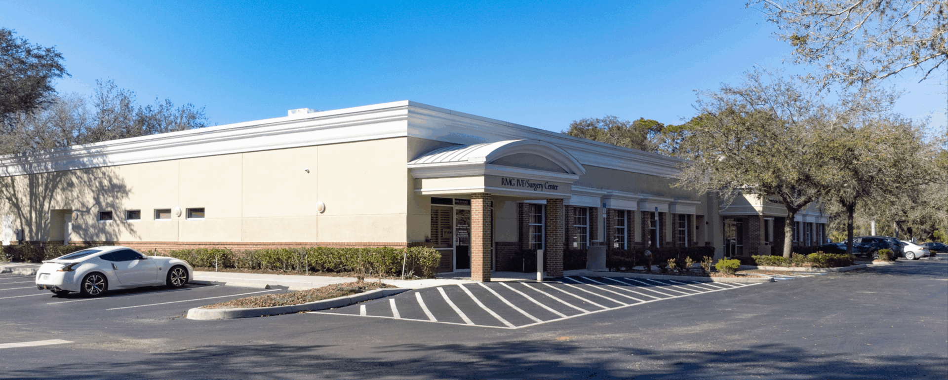 Matthews™ Closes $10M Sale of Tampa Reproductive Healthcare Facility featured image