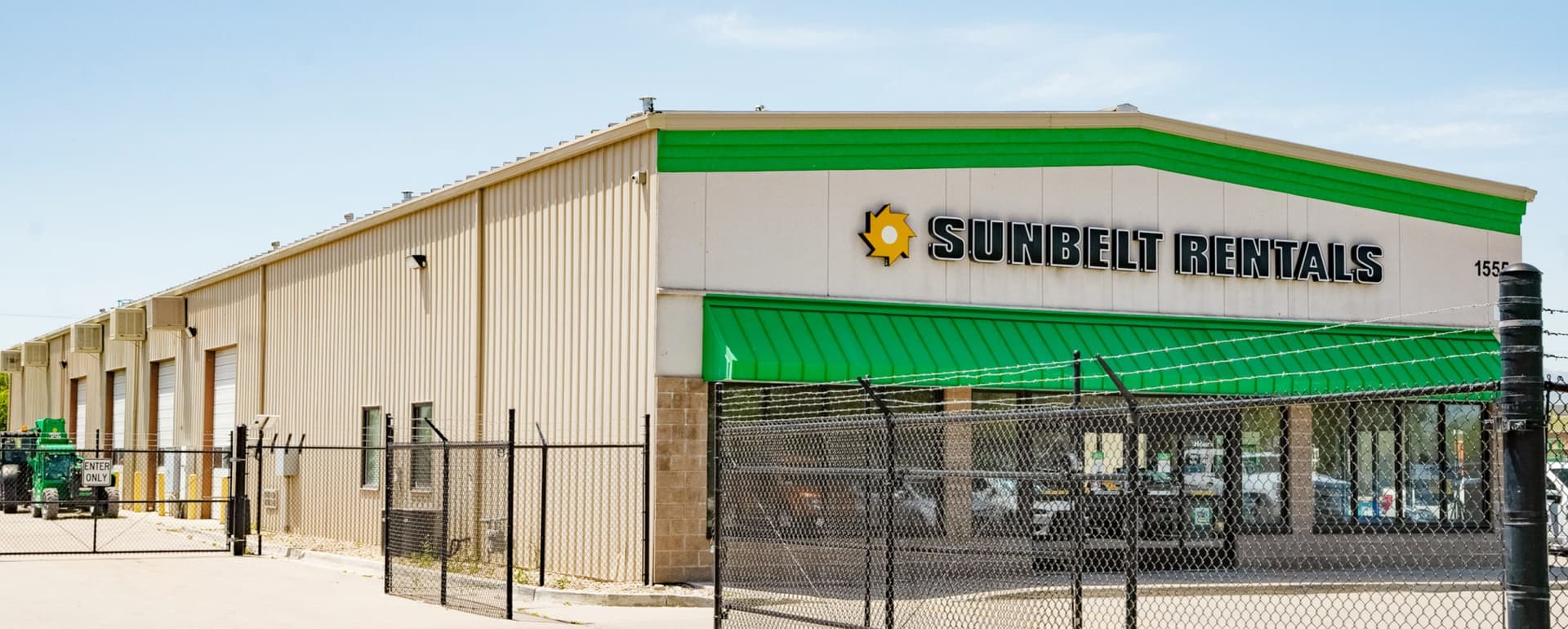 Matthews™ Closes All-Cash $7.7M Sale of Sunbelt Rentals Facility featured image