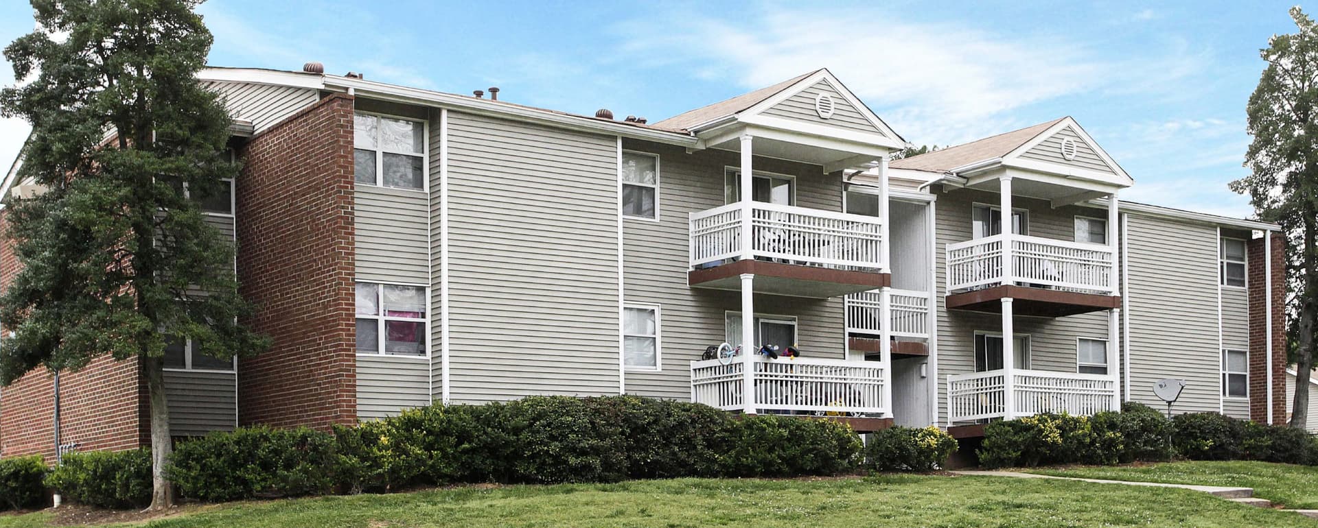 Matthews™ Brokers the Sale of Golf Vista Apartments in Atlanta for $13.8M featured image