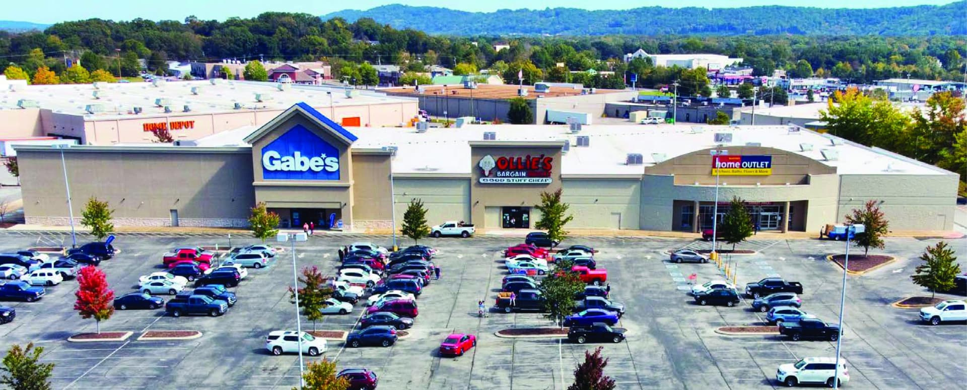 Matthews™ Closes $10.75M Southeast Shopping Center featured image