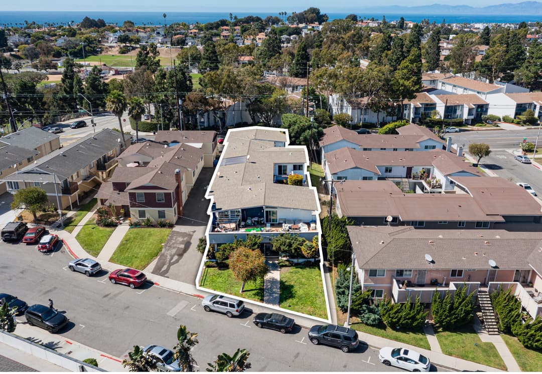 Image of 1110 Barbara Street Property