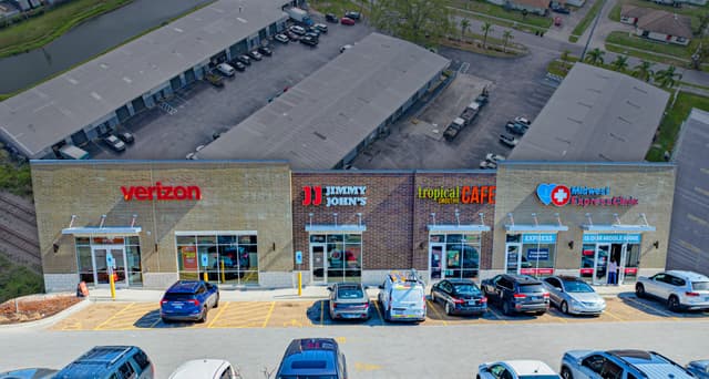 blog image of retail and industrial assets