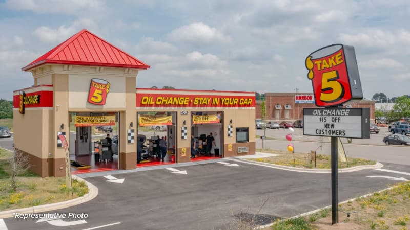 Image of Take 5 Oil Change Property