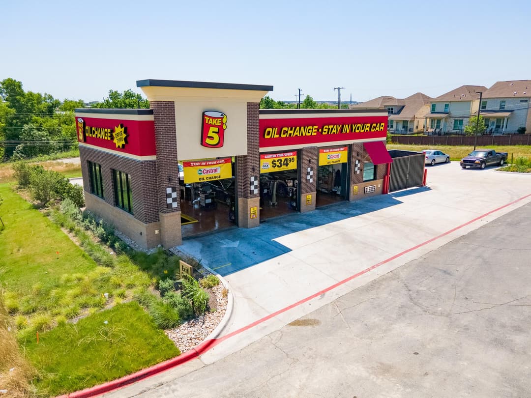 Image of Take 5 Oil Change Property