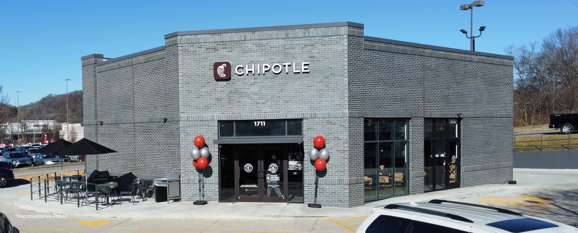 Matthews™ Facilitates Benchmark Cap Rate Sale of Chipotle in Tennessee featured image